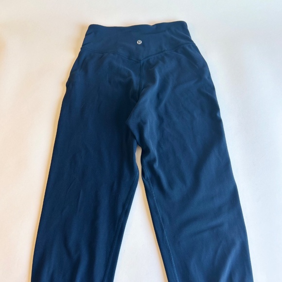 Lululemon Navy Loggers Leggings size 4 - Picture 4 of 12